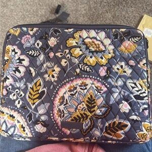 Floral Vera Bradley Quilted Laptop holder